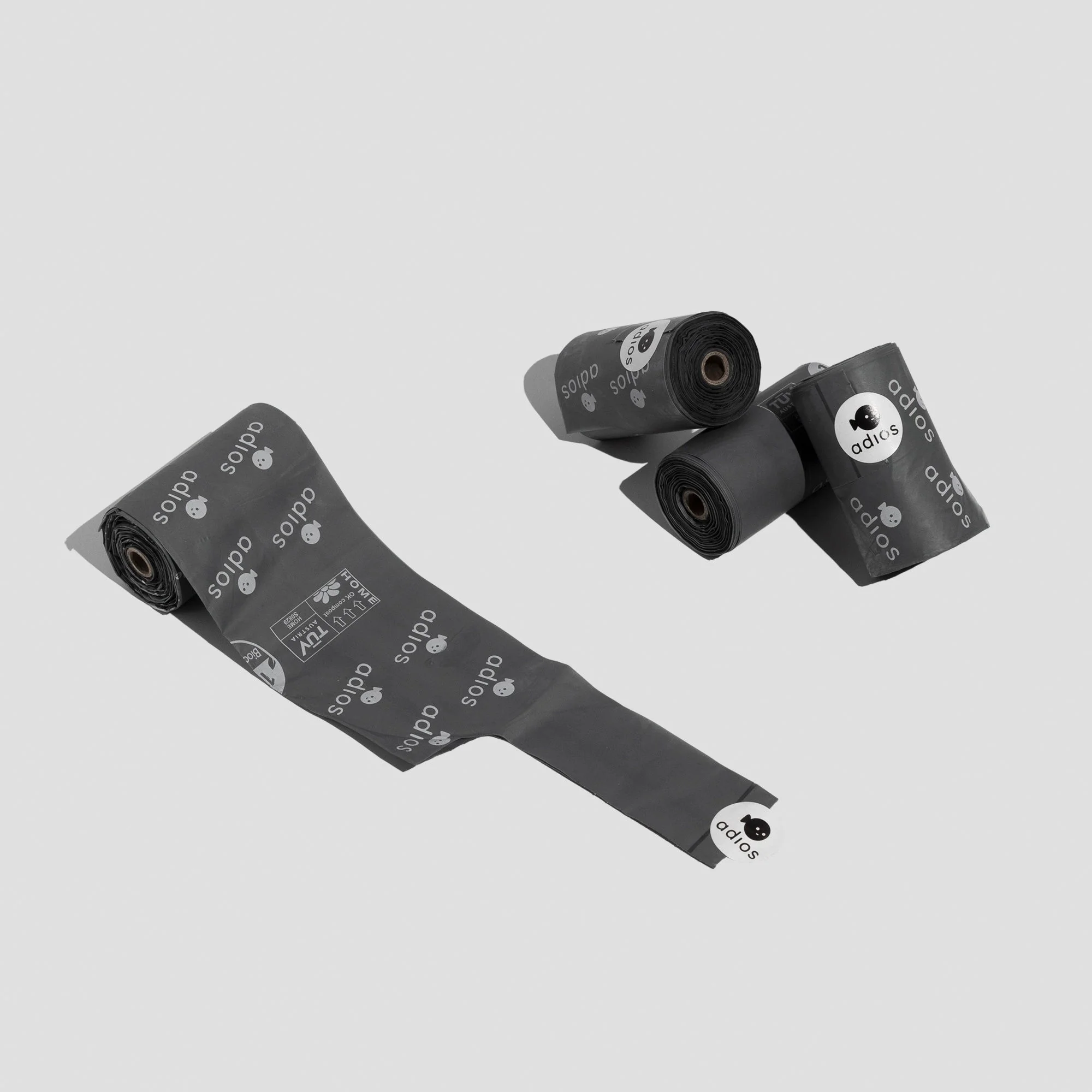 Adios Plastic 4 rolls in Grey (60 bags) - Handle on a Roll - Image 4