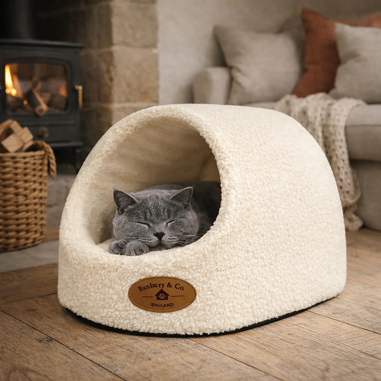 Banbury & Co Rural Retreats Almond Teddy Boucle Cat Igloo - Image 2