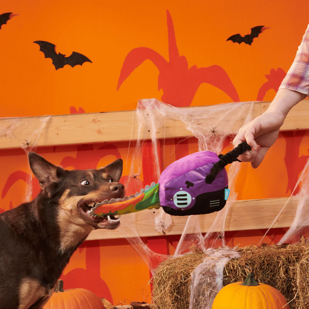 BARK Halloween Texas Chainspaw - Image 2