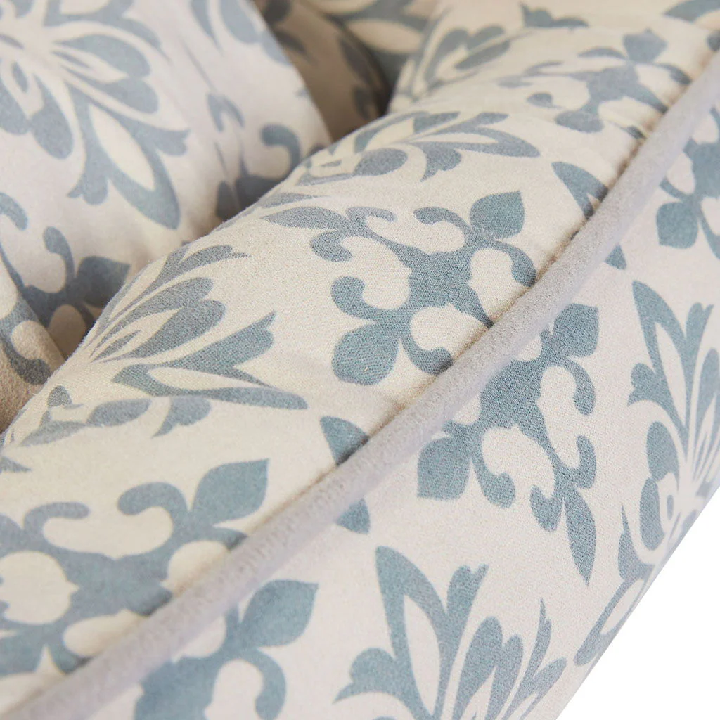 Dream Paws Scalloped Pet Bed Large Grey - Image 3