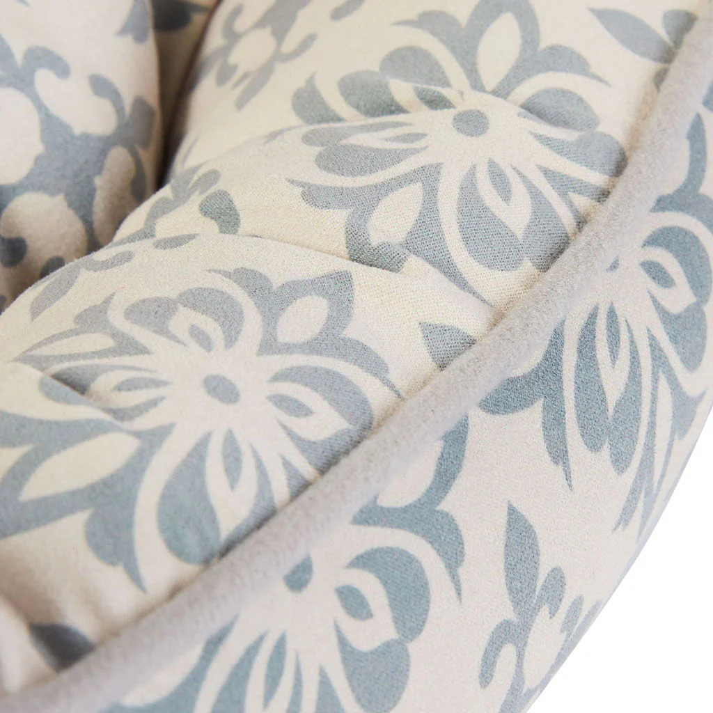 Dream Paws Scalloped Pet Bed Medium Grey - Image 3