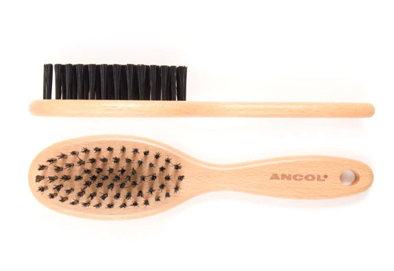Heritage Wood Handle Soft Bristle Brush Sml - Image 2